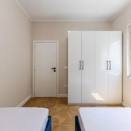 Apartment Greann Beachfront Comfort Modern 2br Retreat By Pikhost Durres