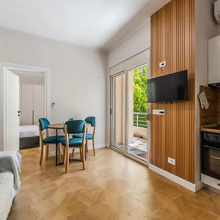 Apartment Greann Beachfront Comfort Modern 2br Retreat By Pikhost
